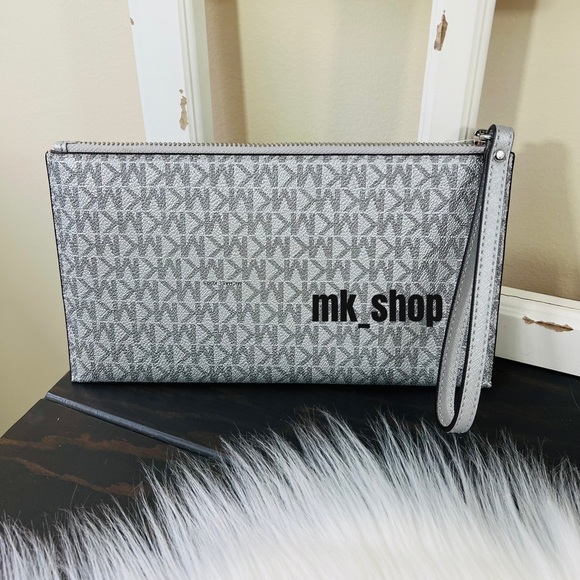 Michael Kors Jet Set Charm Large Zip Clutch Wristlet Silver - Picture 6 of 11